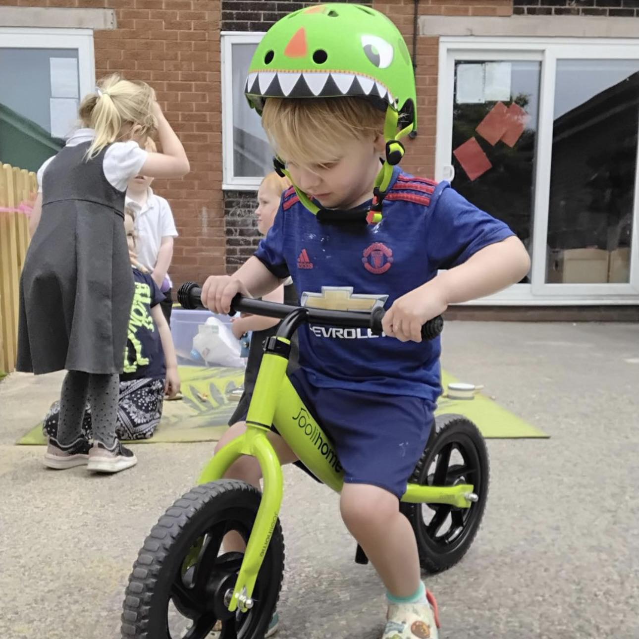 Shine A Light Day Nursery Oldham 514335190 1286049730191184 5595465251901540346 n