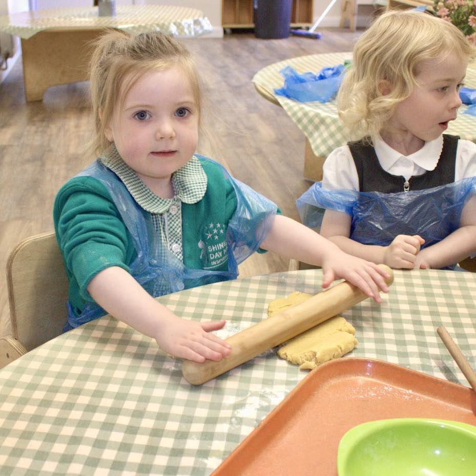 Home Shine A Light Day Nursery Oldham 500526767_1249971257132365_2292333137299306076_n